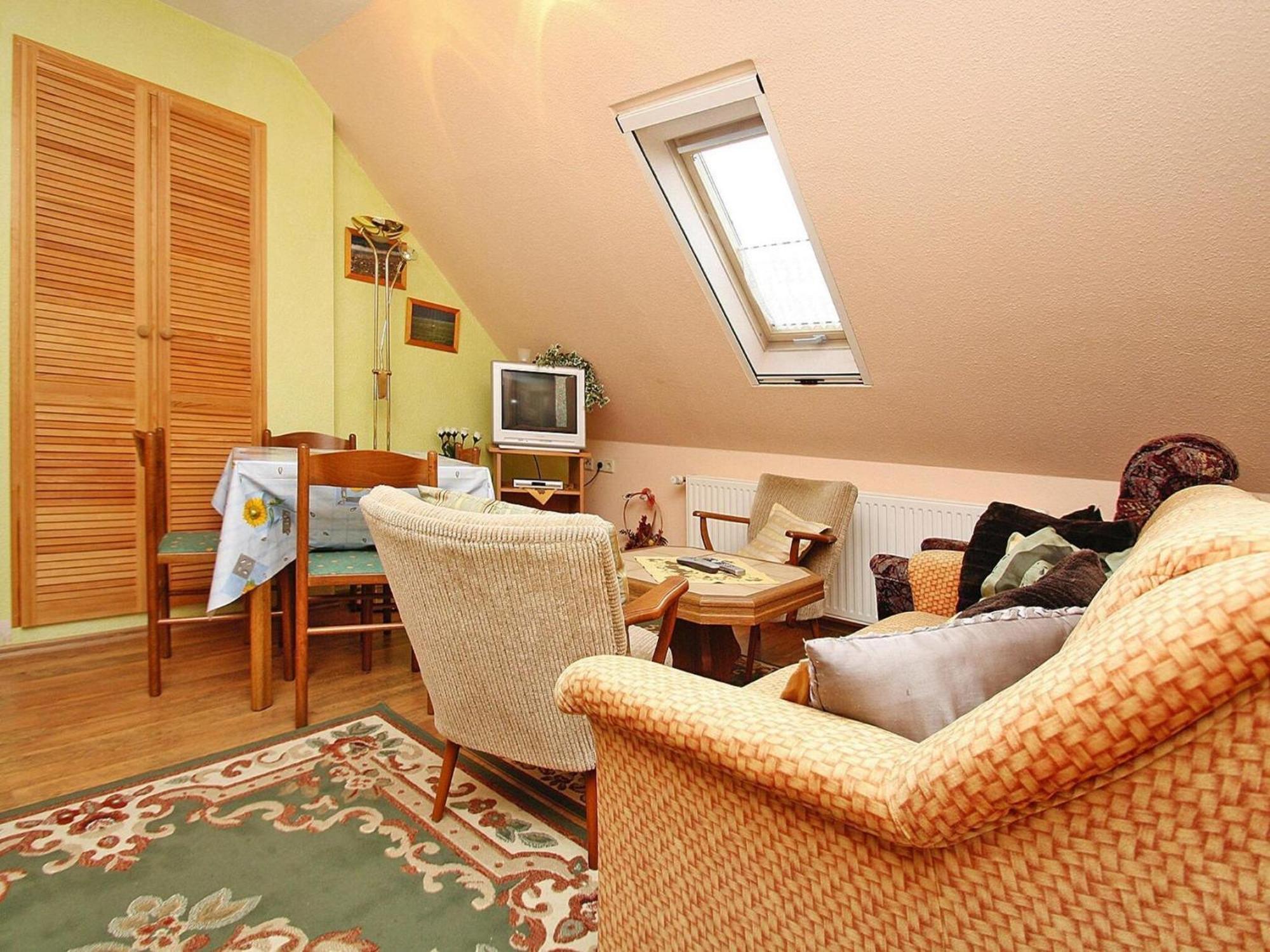 Apartment In Luckaitztal Gossda With Parking Space Exteriör bild